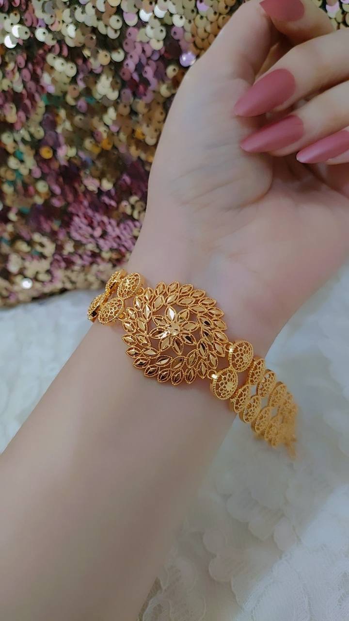 Gold Filigree Leaf Bracelet